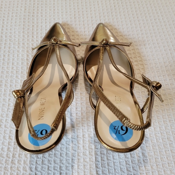 Nine West Gold Women's Shoes - Picture 5 of 10